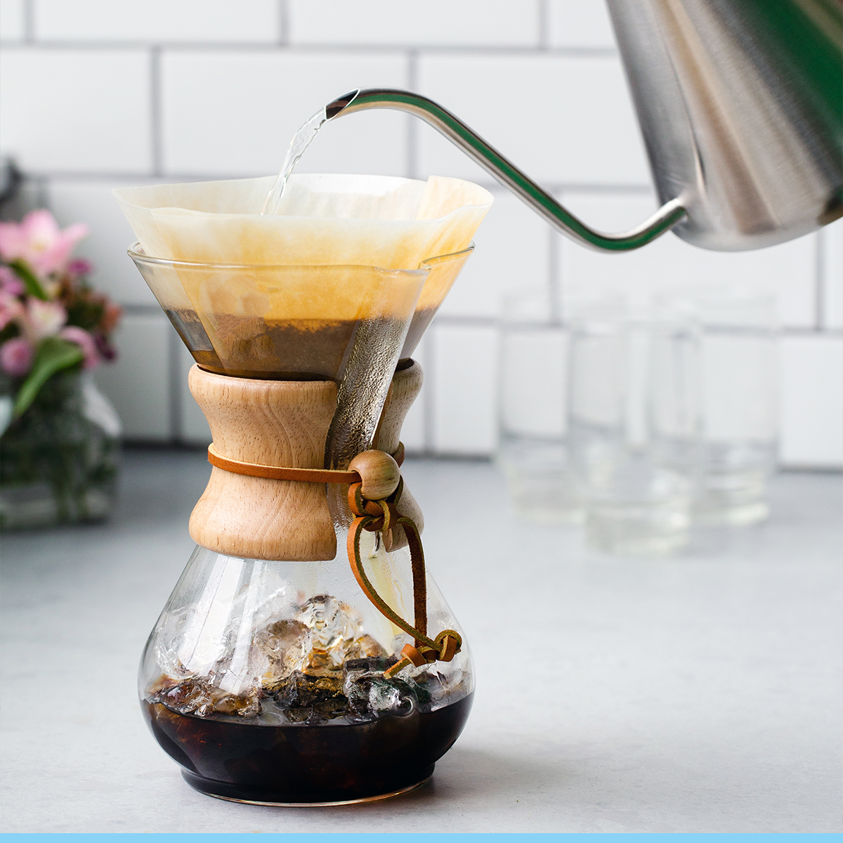 cm-6a-lifestyle-2 CHEMEX 6 CUP Classic - Image 4