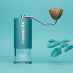 COMANDANTE C40 MK4 NITRO BLADE ALPINE LAGOON (Alpska Laguna)